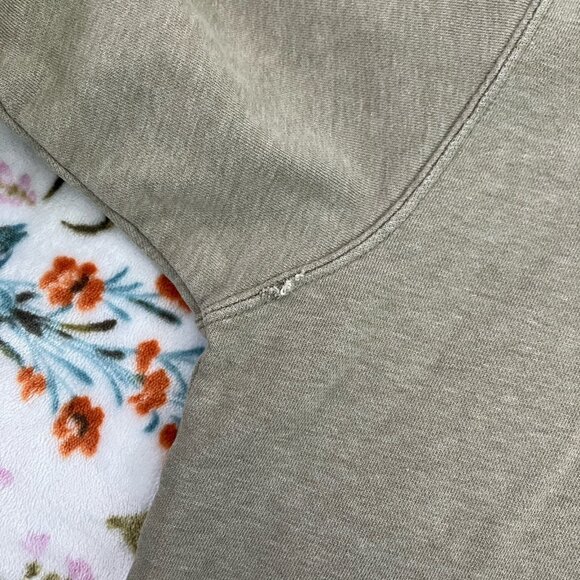 Vintage Gray Sweatshirt - Picture 10 of 11